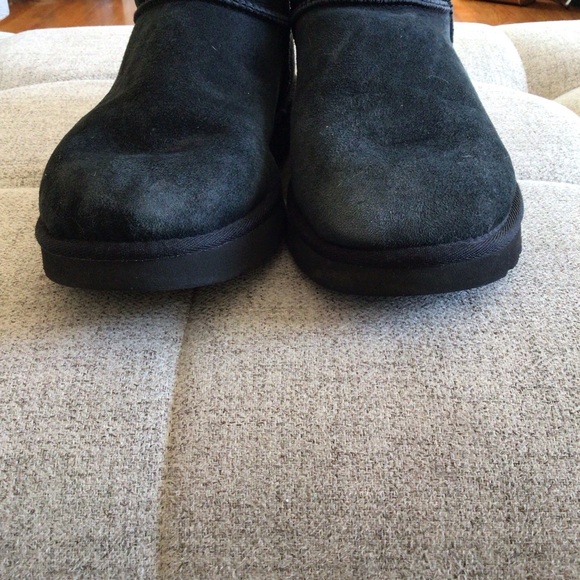 UGG Classic Short II Black Suede Mid-Calf Boots Women’s 9 - Picture 2 of 16